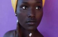 La beauté Noire: La femme noire est une femme pas n’importe laquelle « La femme noire est une étoile qui ne peut être ni créée ni détruite ; elle est infiniment incroyable »