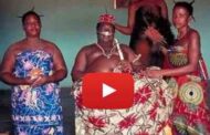 La polygamie au Sénégal avant l'indépendance : avant l'indépendance du Sénégal, les femmes sénégalaises, elles étaient toutes naturelles, sans « Xessal » Et en plus de ça, elles s'exprimaient aisément ... (VIDÉO)